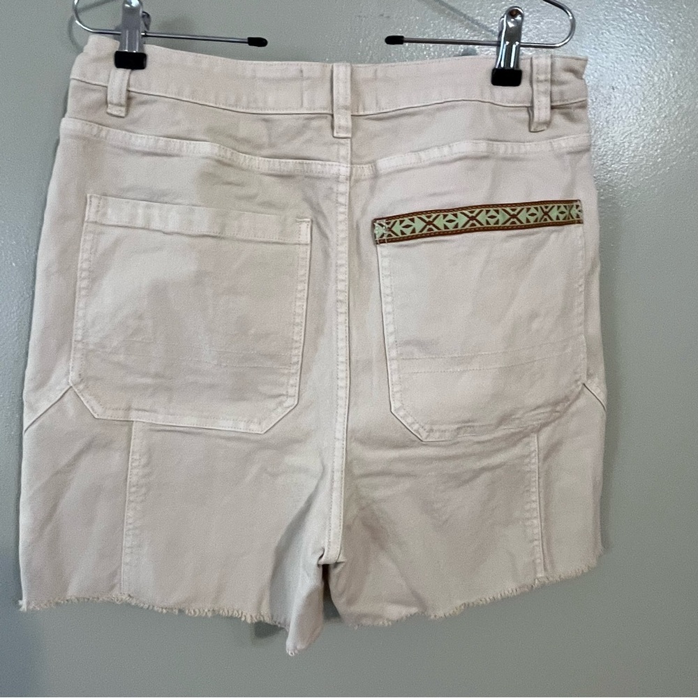 STOIC Venture Women's Cream Shorts with Patterned Trim Cotton Size 12